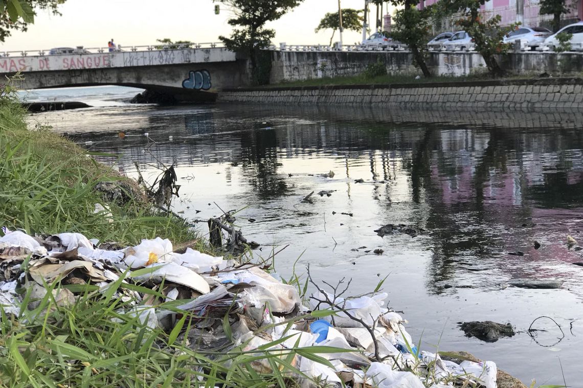 Cerca de 90 milh&otilde;es de brasileiros n&atilde;o t&ecirc;m coleta de esgoto e mais de 30 milh&otilde;es n&atilde;o t&ecirc;m &aacute;gua pot&aacute;vel