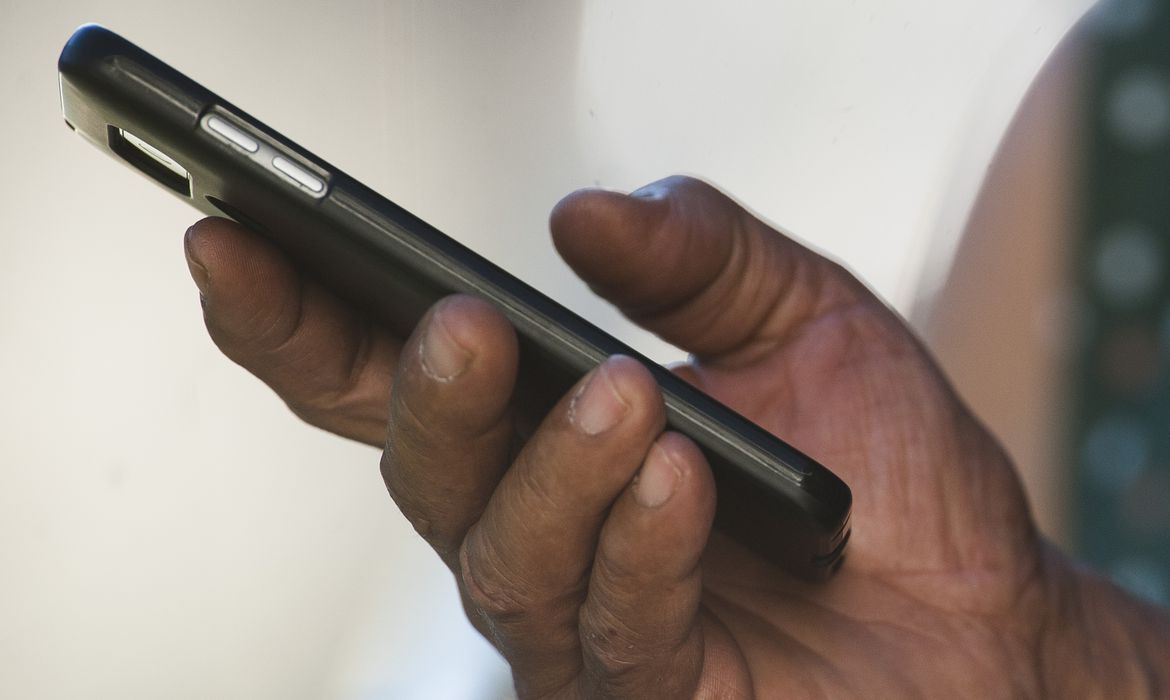 Operadoras de telemarketing podem sofrer bloqueio das chamadas de curta duração feitas por robôs Operadoras de telemarketing podem sofrer bloqueio das chamadas de curta duração feitas por robôs