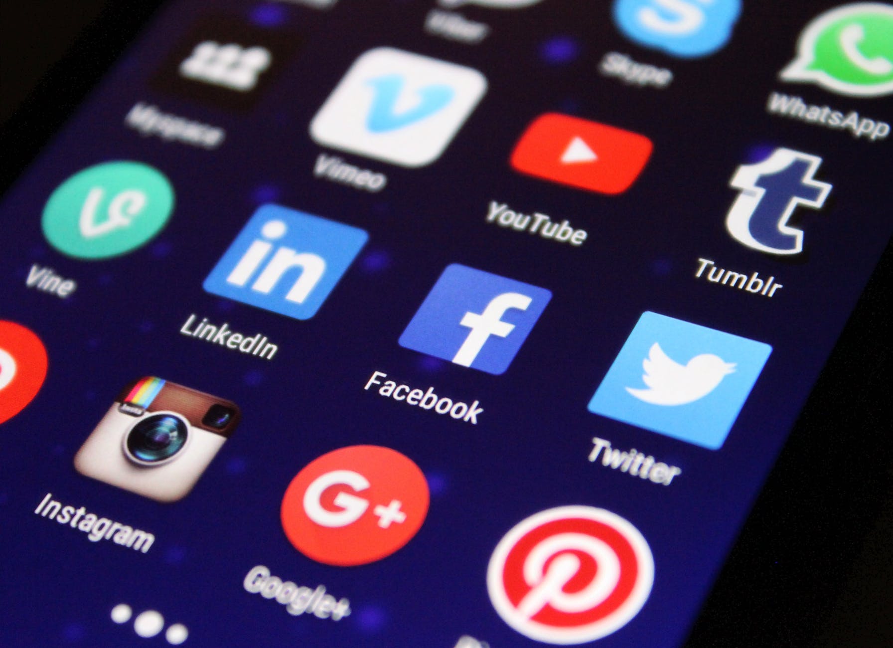 Redes sociais. Cinco dicas de ouro que podem corrigir erros comuns de comunicação Redes sociais. Cinco dicas de ouro que podem corrigir erros comuns de comunicação