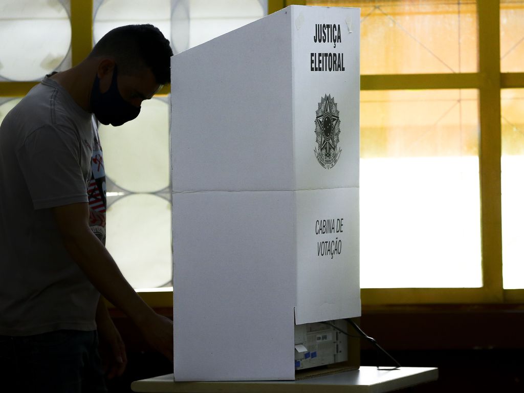 Carta aberta pede compromisso indissociável à democracia e aos direitos humanos de quem for eleito Carta aberta pede compromisso indissociável à democracia e aos direitos humanos de quem for eleito