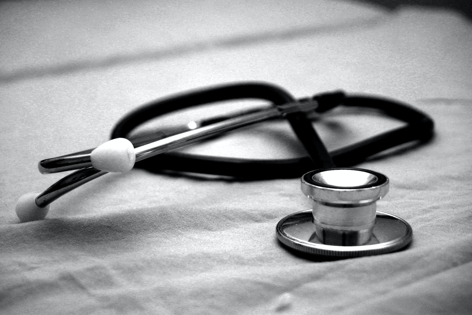Projeto de lei mira médicos que estuprem mulheres vulneráveis durante procedimento