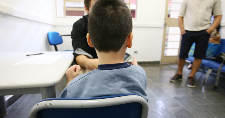 Programa paulista auxilia pessoas com Transtorno do Espectro Autista na garantia de direitos previstos em lei