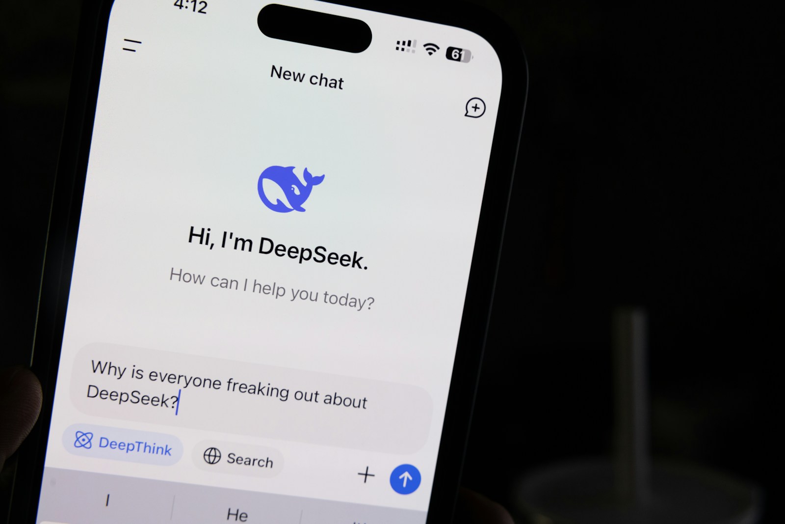 Estudo mostra um DeepSeek censor e tendencioso. Desconfiança atinge todas as IAs Estudo mostra um DeepSeek censor e tendencioso. Desconfiança atinge todas as IAs