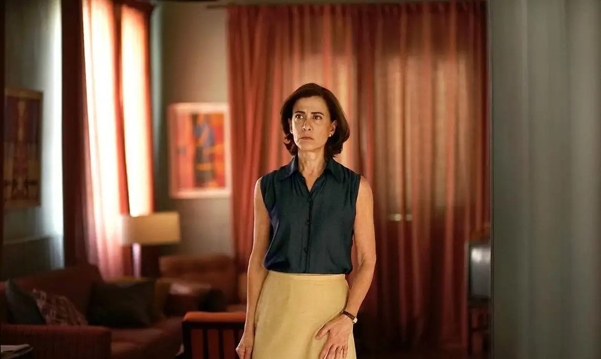 Projeto de lei quer tornar obrigatória a exibição do filme “Ainda Estou Aqui” em escolas do país