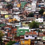 Favelas na linha de frente da crise climática: universidades testam novos caminhos de adaptação