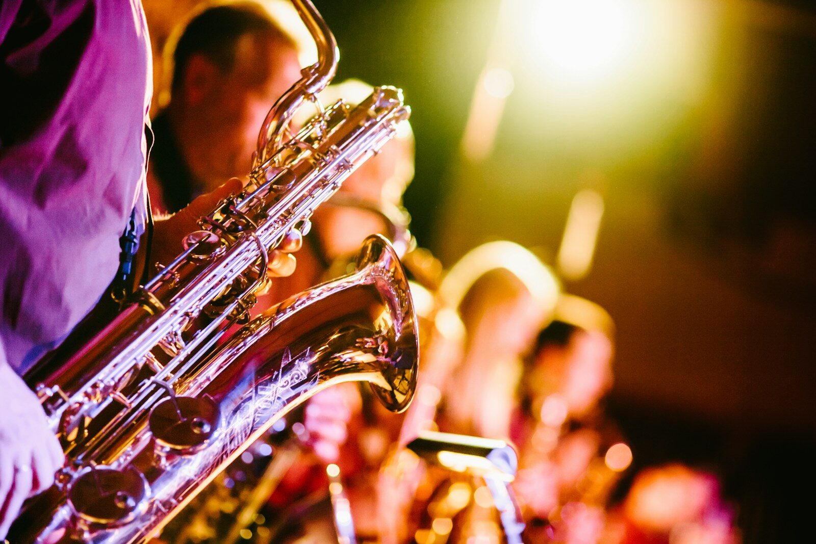 IA identifica pianistas de jazz por padrões musicais e revela “impressões digitais” artísticas