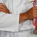 AMB cobra rigor na forma&ccedil;&atilde;o m&eacute;dica ap&oacute;s um ter&ccedil;o dos cursos ser reprovado no Enamed